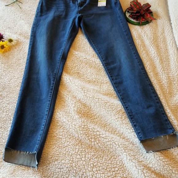 Michael Kors Izzy Skinny Jeans - Picture 6 of 6